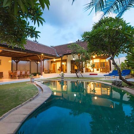 Bali Royal Heritage Villa 세미냑 외부 사진