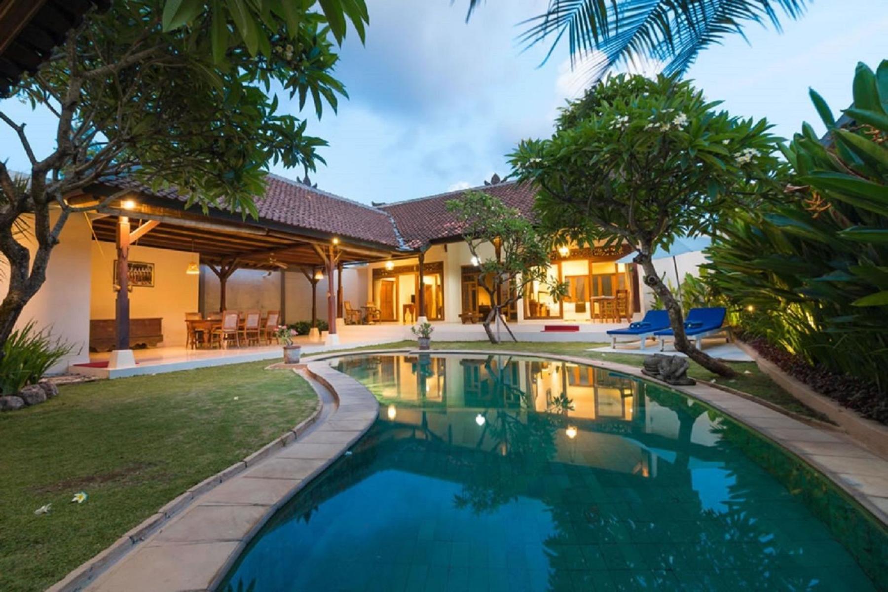 Bali Royal Heritage Villa 세미냑 외부 사진
